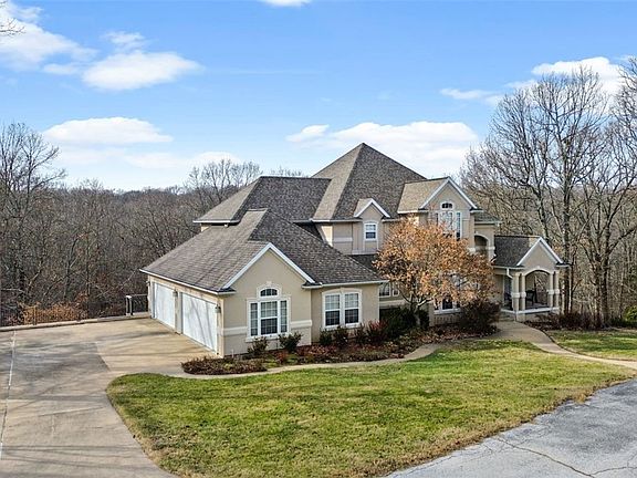 3rd image of 112 Woodcliff Ln