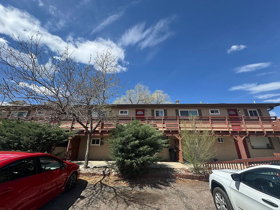 2511 W Uintah St.