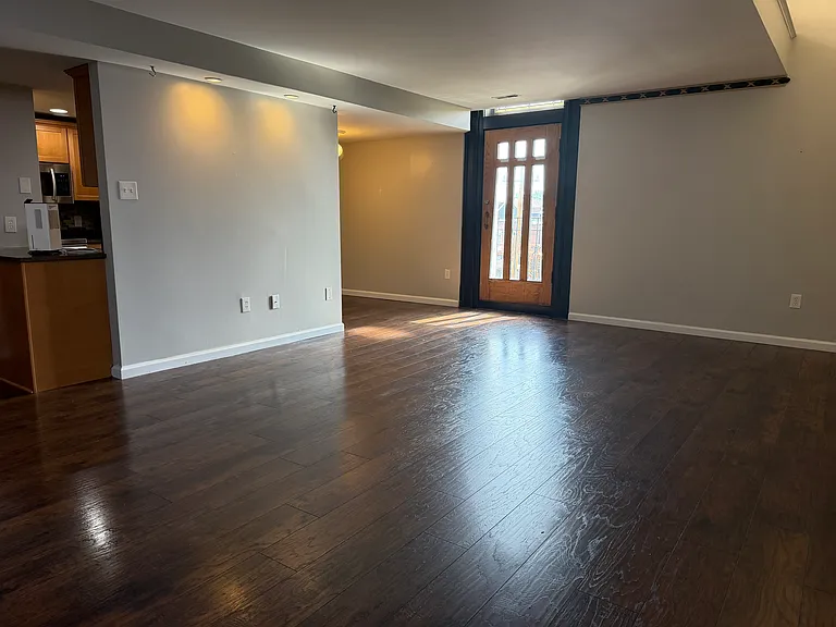 1054 S Kingshighway Blvd #N — Photo 6