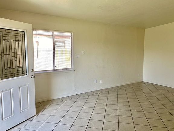 3rd image of 628 Andrew St