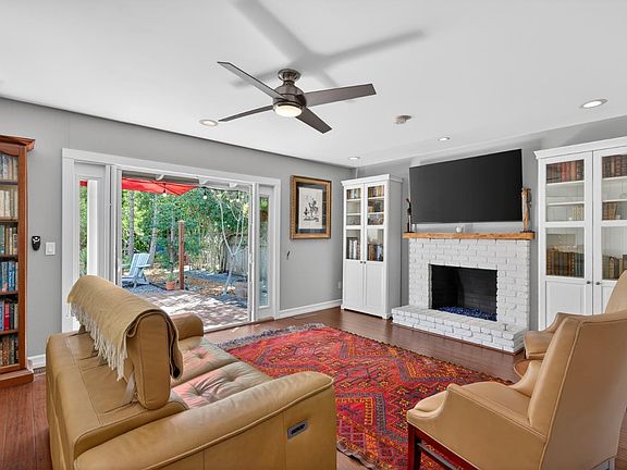 3rd image of 6334 Bridgewood Drive
