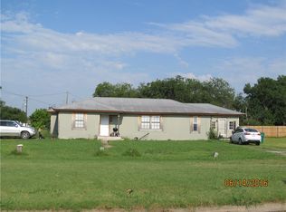 407 A & B S Frontage Rd, Valley View, TX 76272