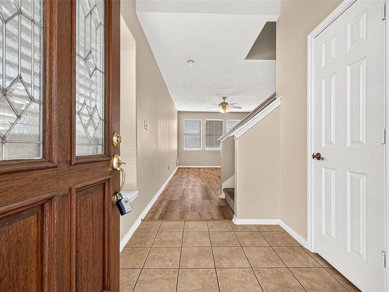 3 bed, 2.5 bath, 1650 sqft, $1,850 — Photo 4
