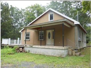 1532 Brislin Rd, Stroudsburg, PA 18360