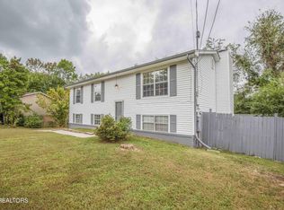 6528 NW Cadbury Dr, Knoxville, TN 37921