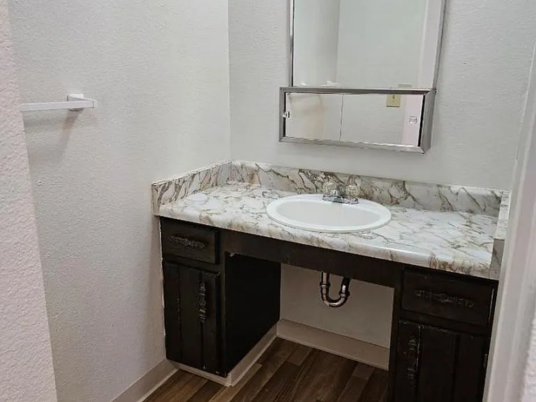 BR2219 — Photo 11