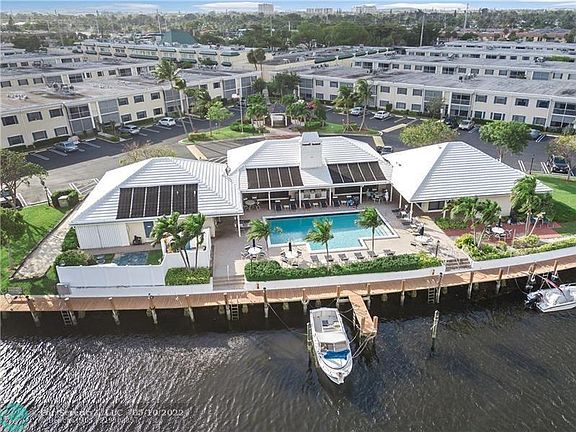 2nd image of 140 Cypress Club Dr APT 423