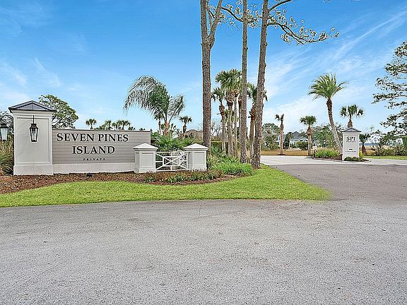 5th image of 2384 Pine Island Ct