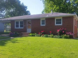 366 Marquis Ave, Wood River, IL 62095