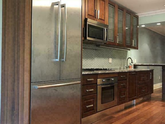 2nd image of 190 Saint Marks Ave APT 3