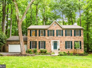 672 Pinewood Dr, Annapolis, MD 21401