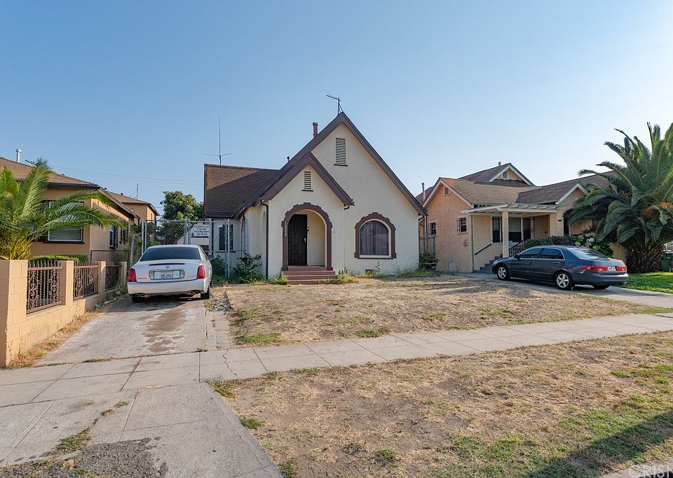 1st image of 1022 W 84th St