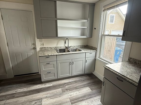 2nd image of 300 Woodford St #1