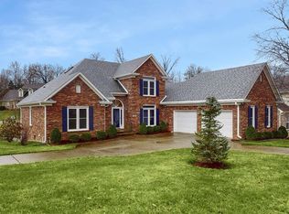 4501 Saratoga Woods Dr, Louisville, KY 40299