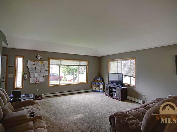 3rd image of 2215 W Beall St
