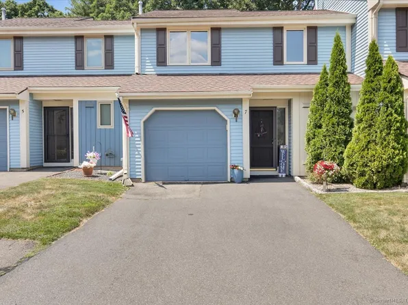 7 Copper Beech Drive #7, Rocky Hill, CT 06067