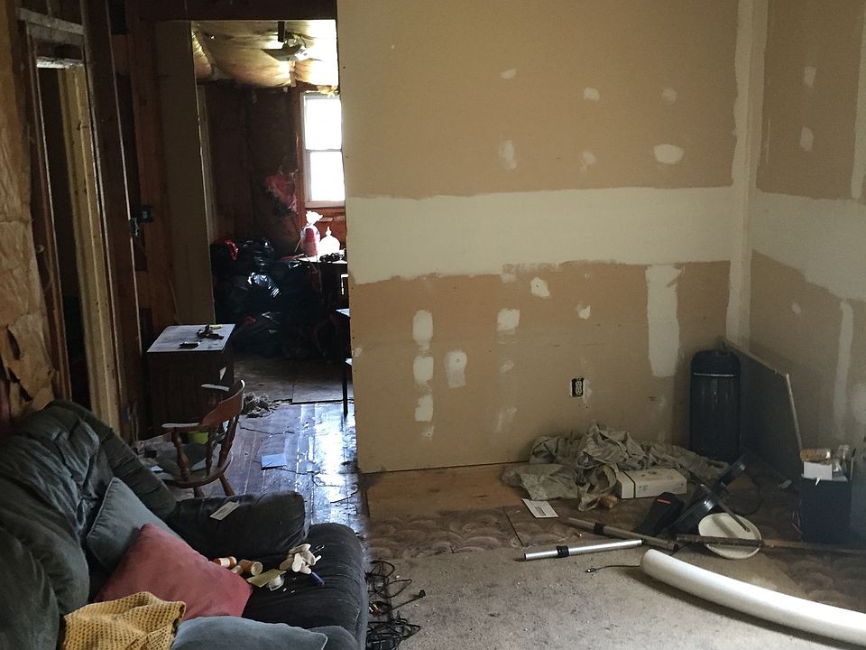 2nd image of 9516 Forbes Ave