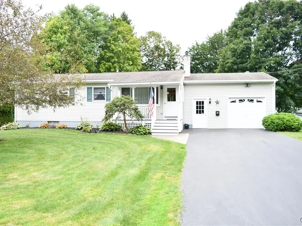 2436 Parsons Dr, Marcellus, NY 13108