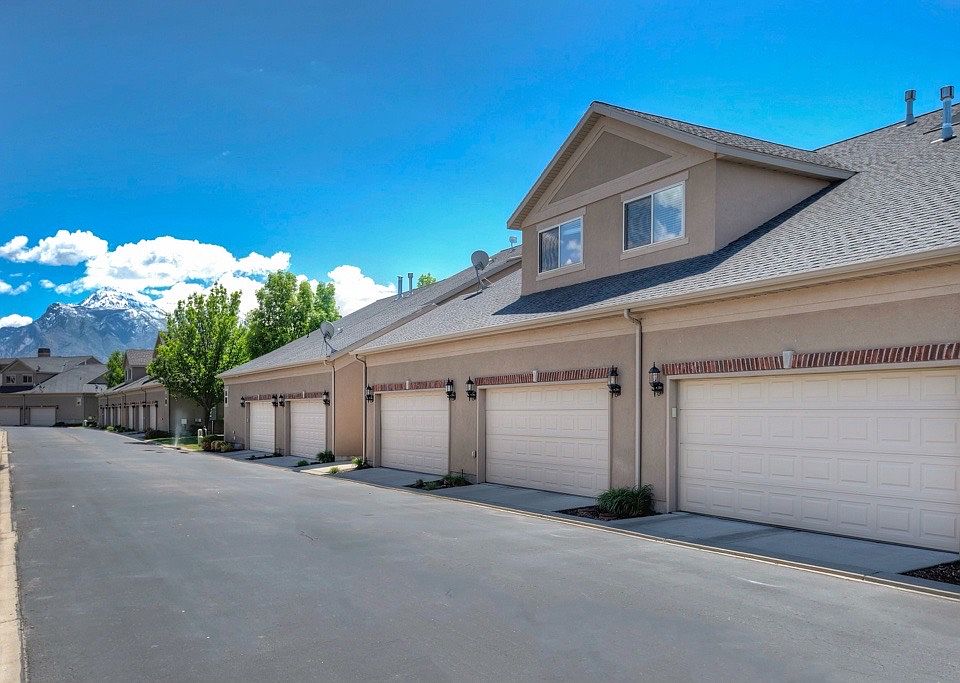 1st image of 185 E Clubview Ln #1