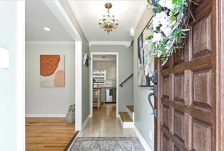 2806 Briarwood Dr SE — Photo 3