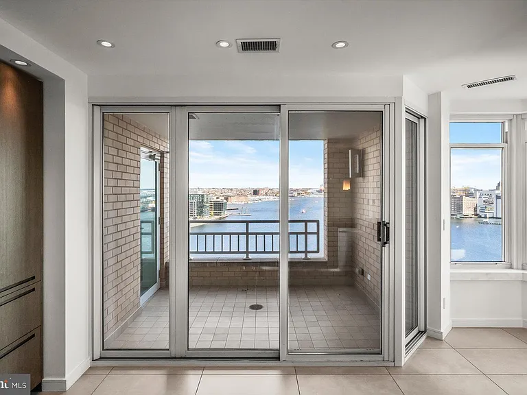 100 Harborview Dr #1901 — Photo 69