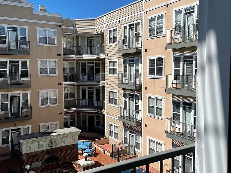 3000 Vanderbilt Pl #300 — Photo 32
