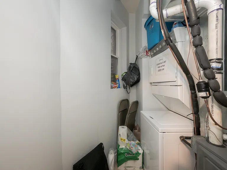 1452 N Western Ave #3R — Photo 10