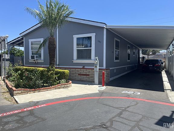 3rd image of 101 Crown Ln