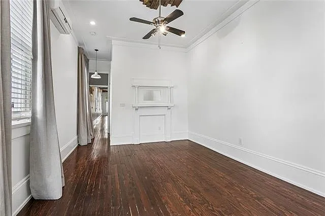 3417 Iberville St — Photo 8