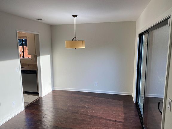 3rd image of 2915 Simkins Ct