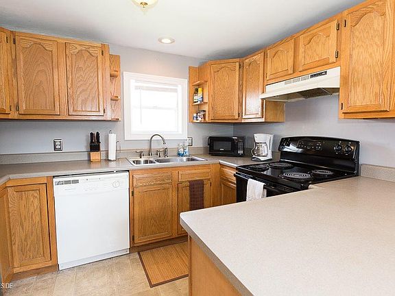 4th image of 523 Holland St