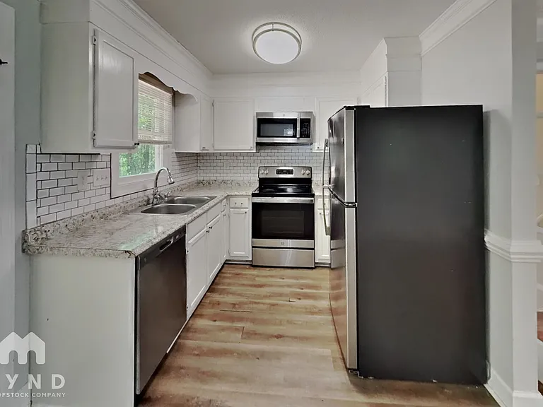 23 Joel Ct — Photo 3