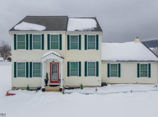 15 Van Nest, Oxford, NJ 07863