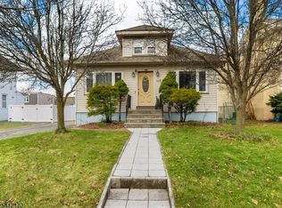 20 Forest Ave, Hawthorne, NJ