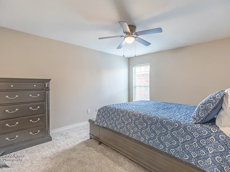 6670 Picadilly St — Photo 20