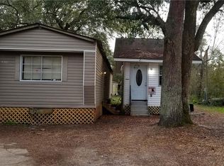26214 E Chestnut St, Lacombe, LA 70445