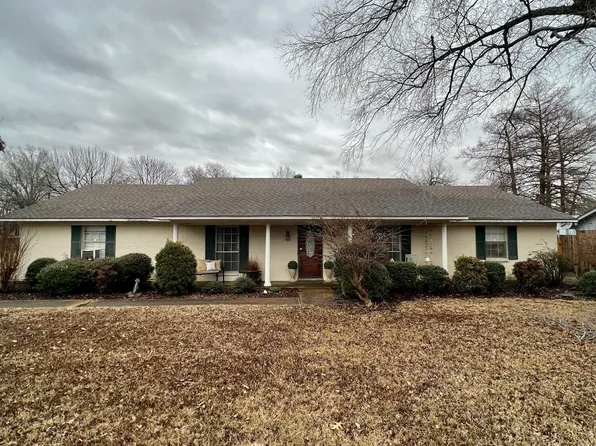 160 Park North Dr, Clarksdale, MS 38614