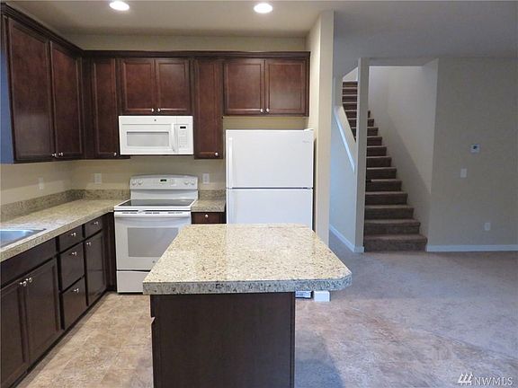 5th image of 1626 Ethel St NW