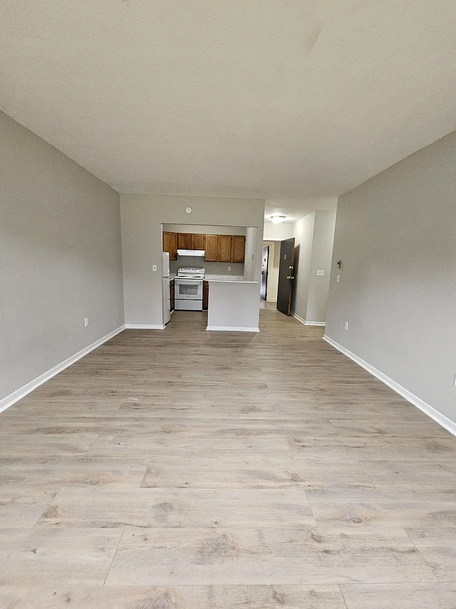 Building Photo - 47 Barnes Ave #5A