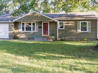 305 NE Orchard Dr, Lees Summit, MO 64063
