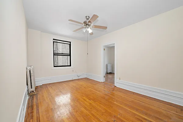 Rented by MNS | media 4