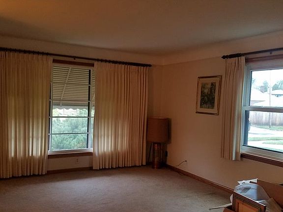 2nd image of 6405 Monmouth Dr