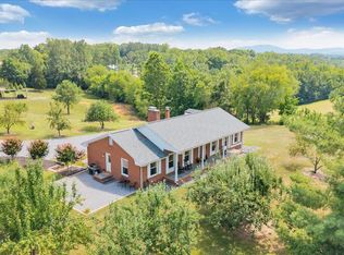 1125 Loyds Store Rd, Vinton, VA 24179