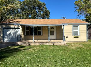 218 Stanley Dr, Arkansas City, KS 67005