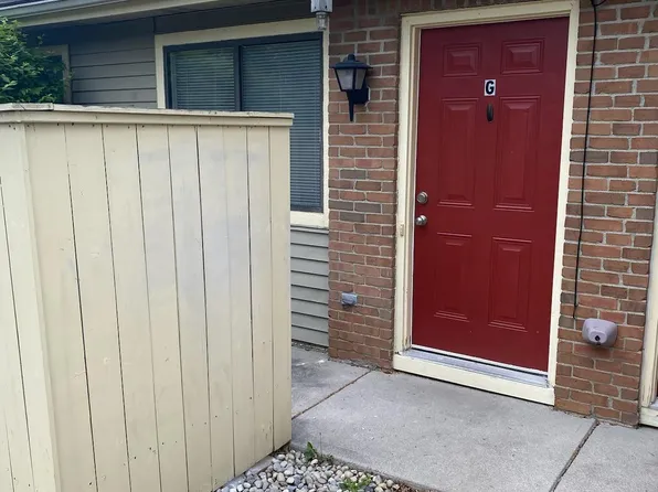 618 Pebble Place Dr #G, Delaware, OH 43015