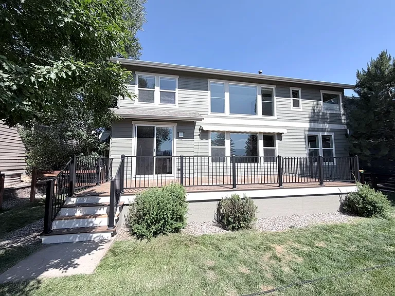 250 Greenhorn Ave — Photo 3