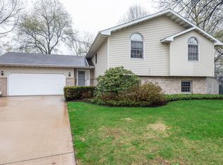 2237 Daisy St, Portage, IN 46368