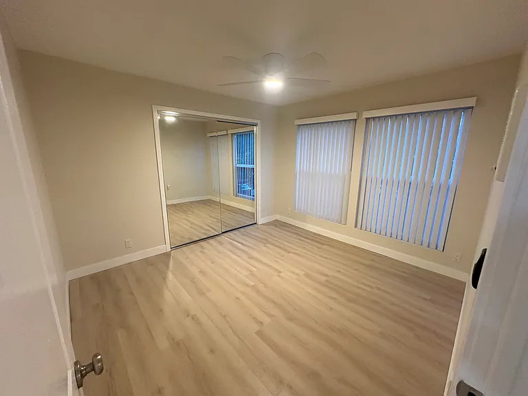 4843 Voltaire St #1 — Photo 3