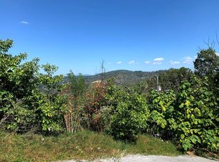 951 Village Loop, Gatlinburg, TN 37738
