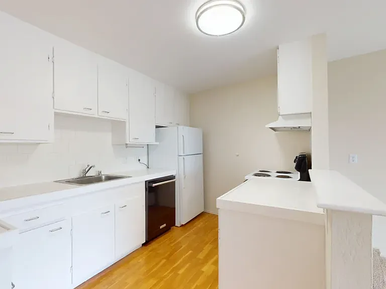 59 Lupine Ave #205 — Photo 8